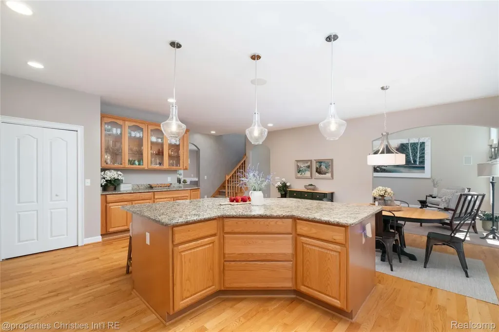 32405 Maria Court Livonia City MI 48152