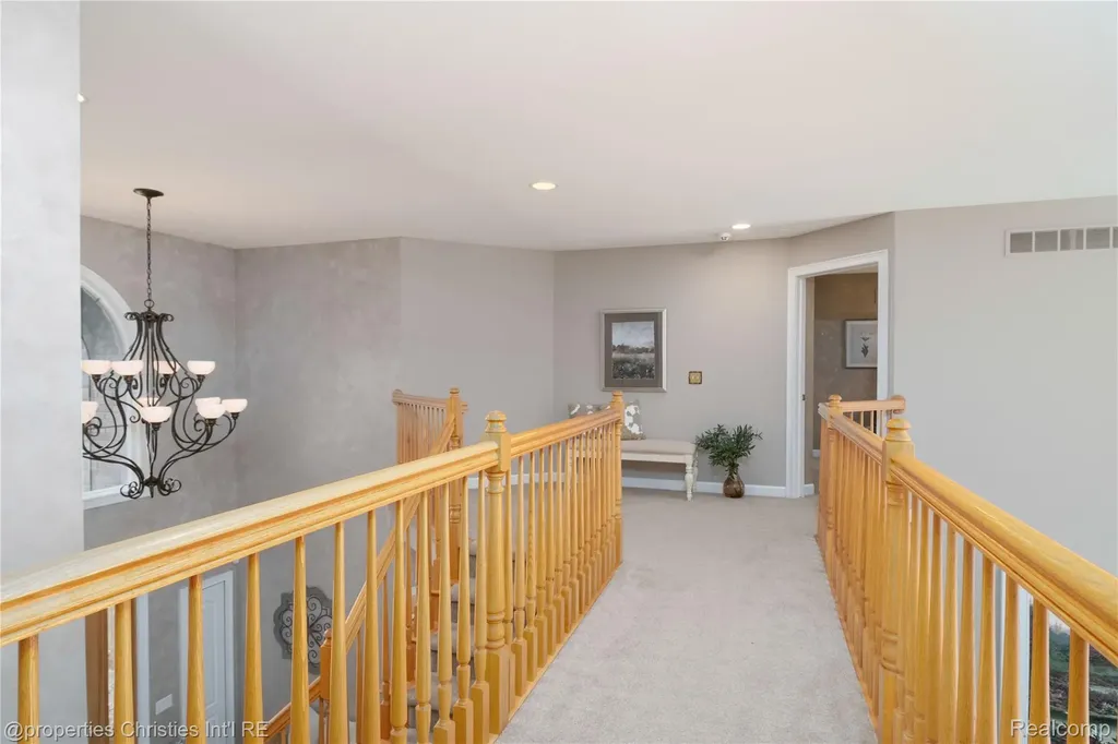 32405 Maria Court Livonia City MI 48152