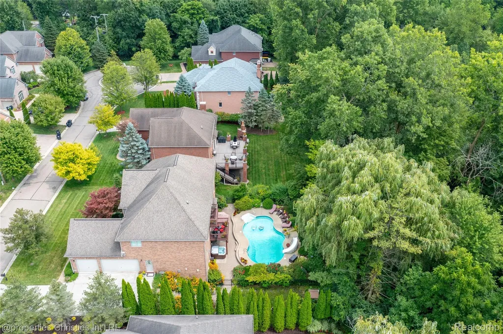 32405 Maria Court Livonia City MI 48152