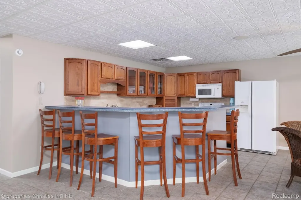 32405 Maria Court Livonia City MI 48152