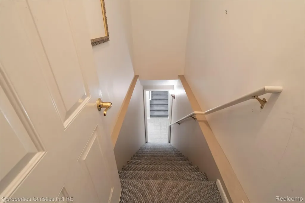 32405 Maria Court Livonia City MI 48152