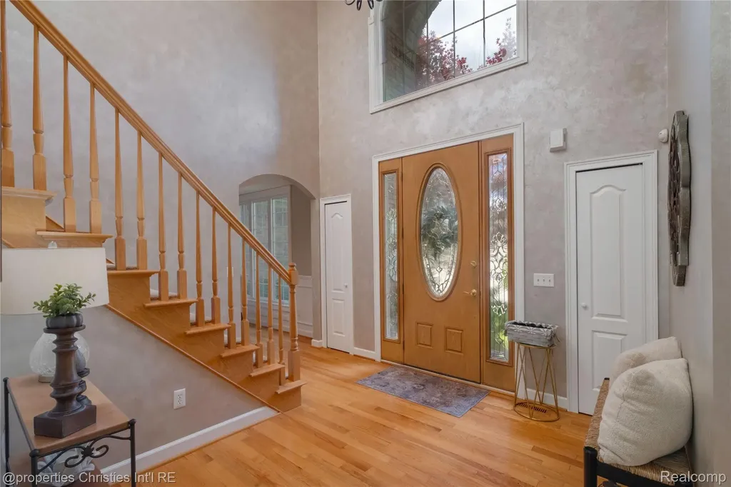32405 Maria Court Livonia City MI 48152