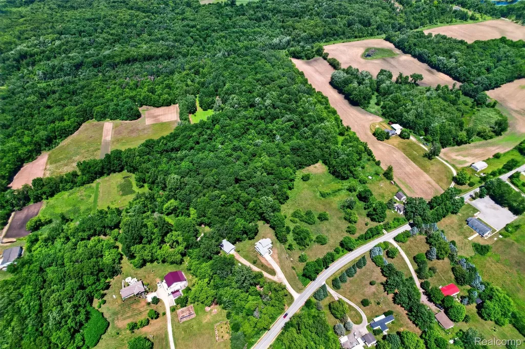 V1 Murray Road Bunker Hill Township MI 48819