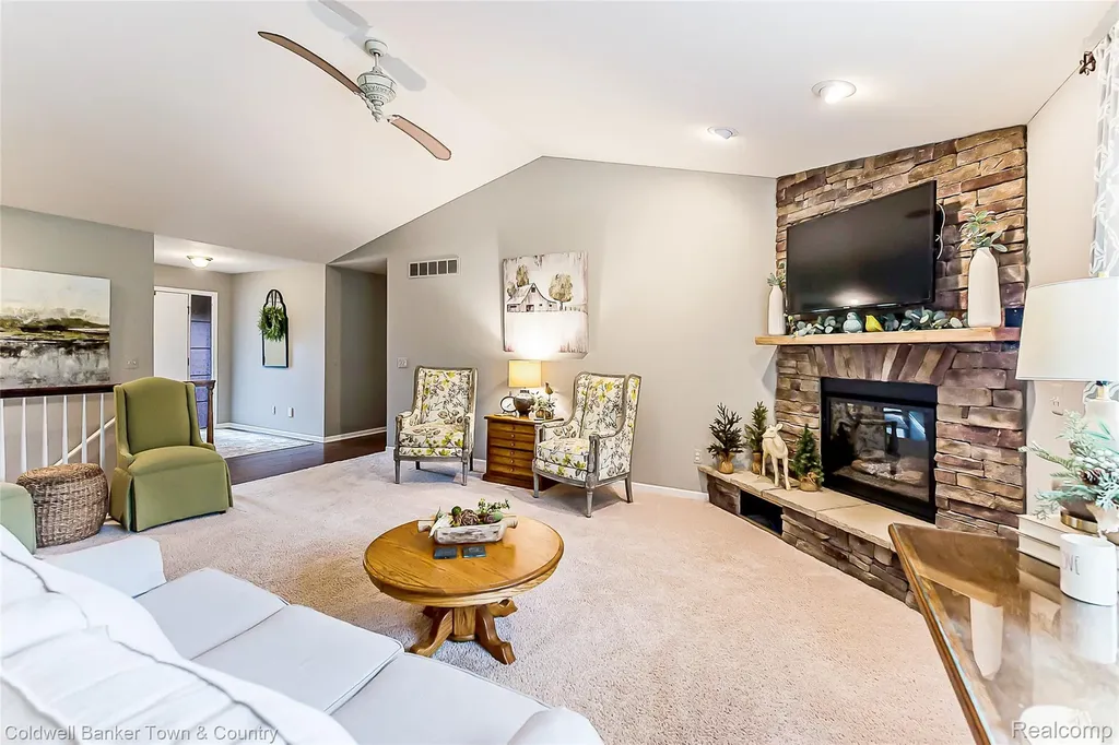 3505 Prescott Drive Howell City MI 48843