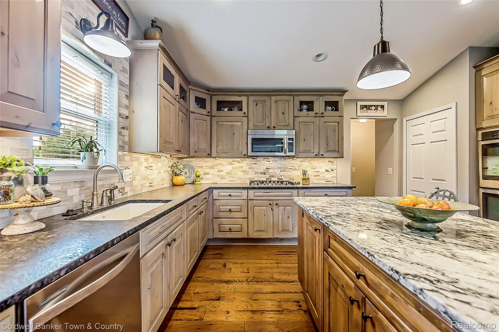 3505 Prescott Drive Howell City MI 48843