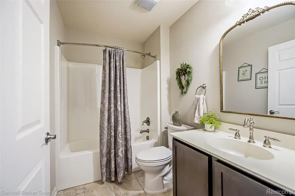 3505 Prescott Drive Howell City MI 48843