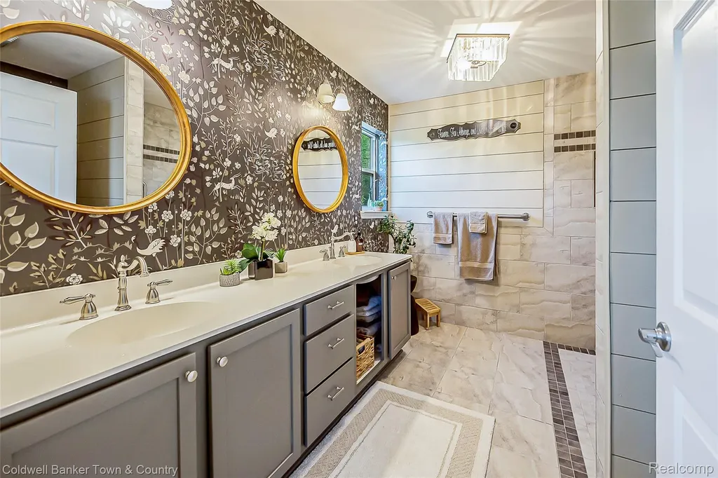 3505 Prescott Drive Howell City MI 48843