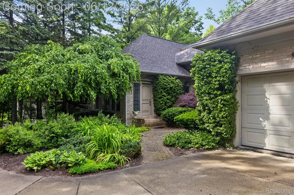 2197 S State Road Davison Township MI 48423