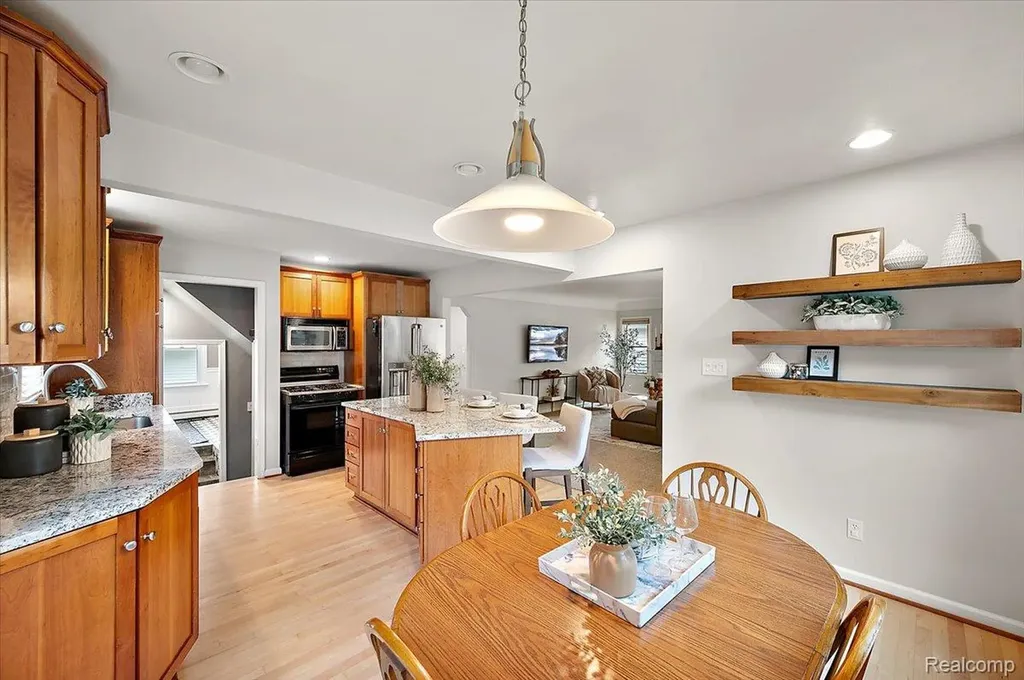 4403 Amherst Road Royal Oak City MI 48073
