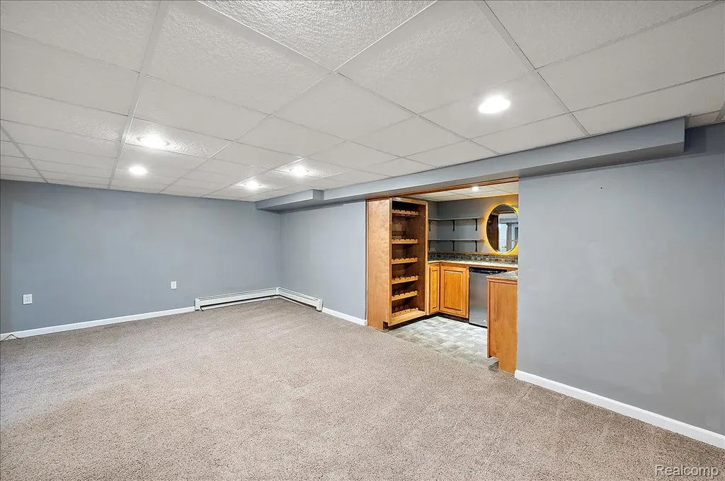 4403 Amherst Road Royal Oak City MI 48073