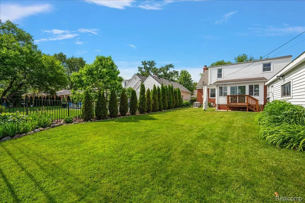4403 Amherst Road Royal Oak City MI 48073