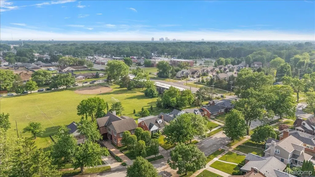 4403 Amherst Road Royal Oak City MI 48073