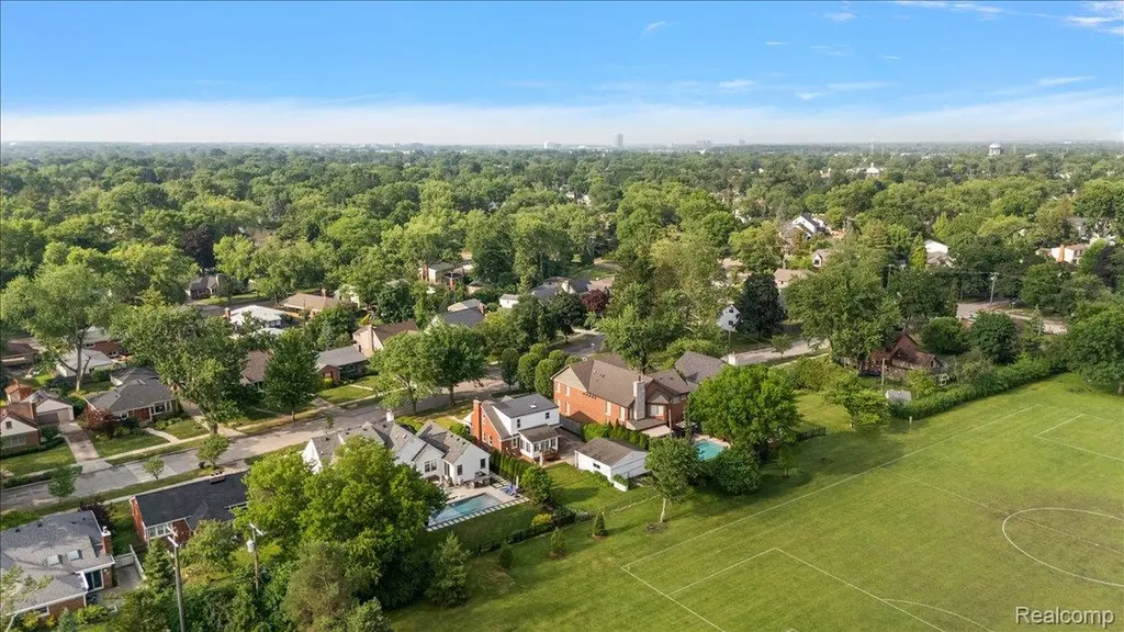 4403 Amherst Road Royal Oak City MI 48073
