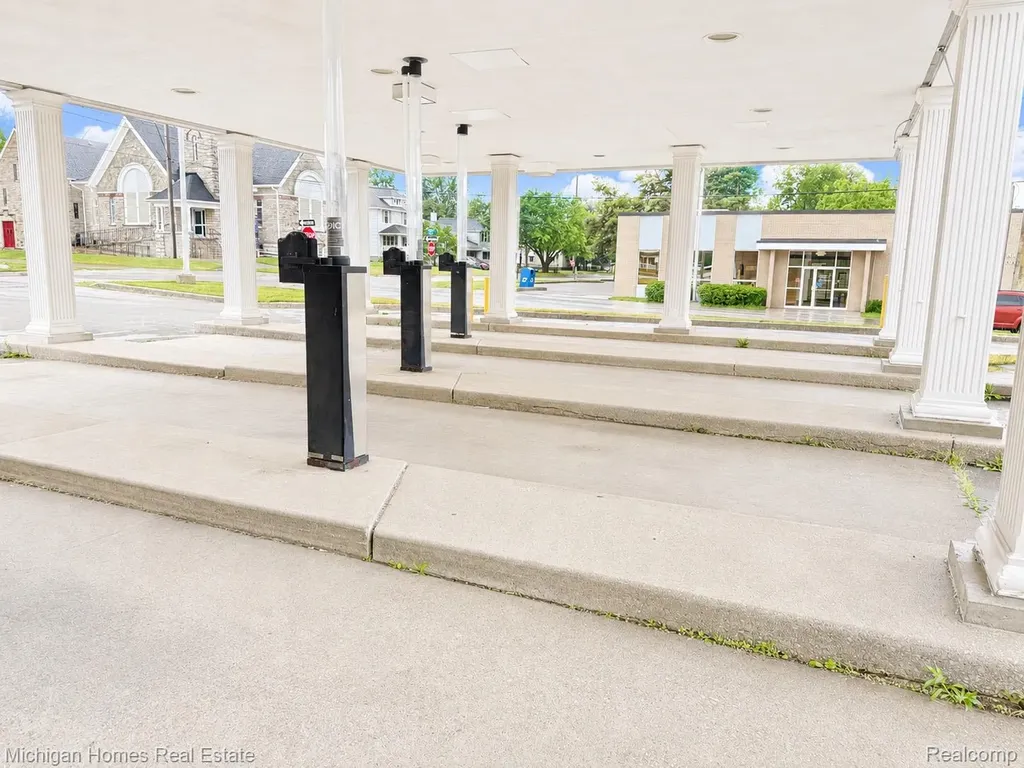 770 E Mt. Morris Street Mt. Morris City MI 48458