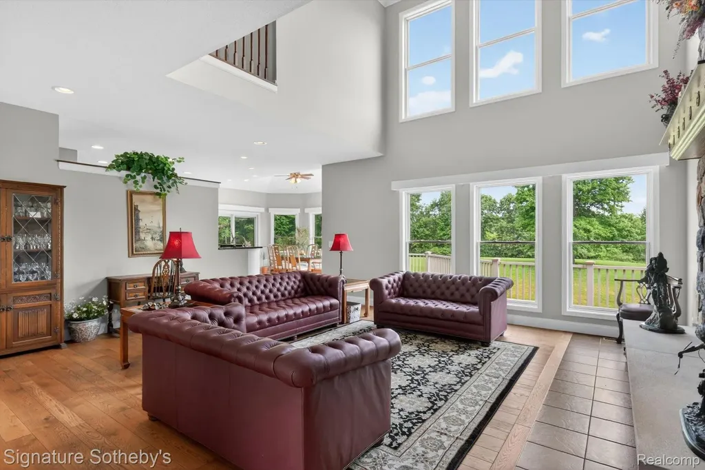 12700 Shaffer Road Springfield Charter Township MI 48350