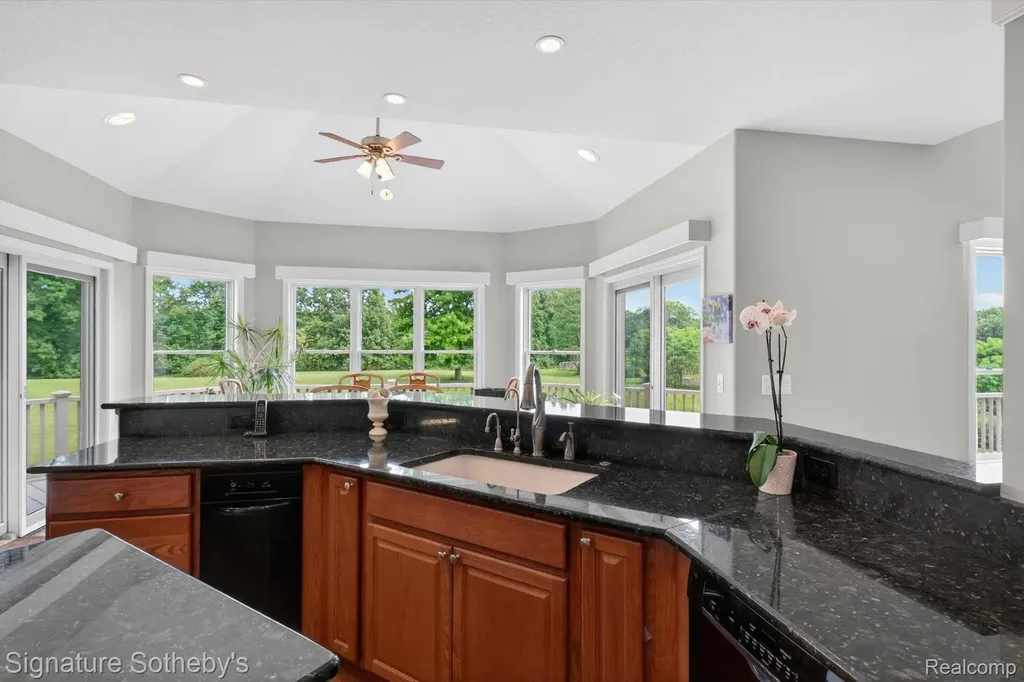 12700 Shaffer Road Springfield Charter Township MI 48350
