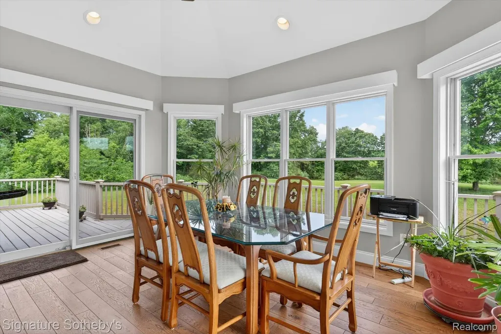 12700 Shaffer Road Springfield Charter Township MI 48350