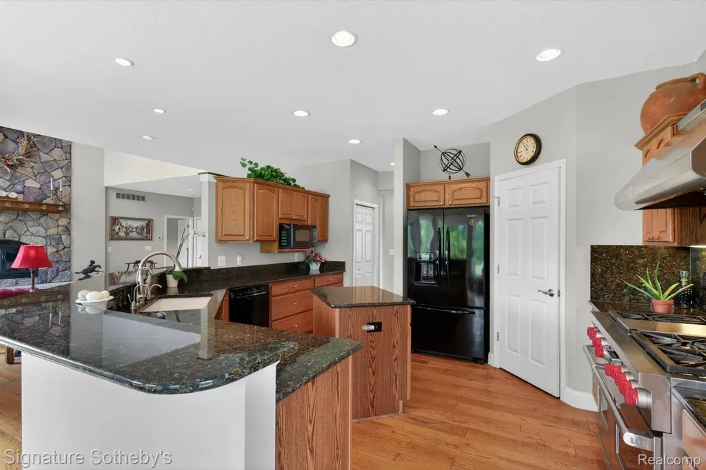 12700 Shaffer Road Springfield Charter Township MI 48350