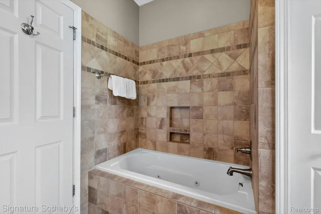 12700 Shaffer Road Springfield Charter Township MI 48350