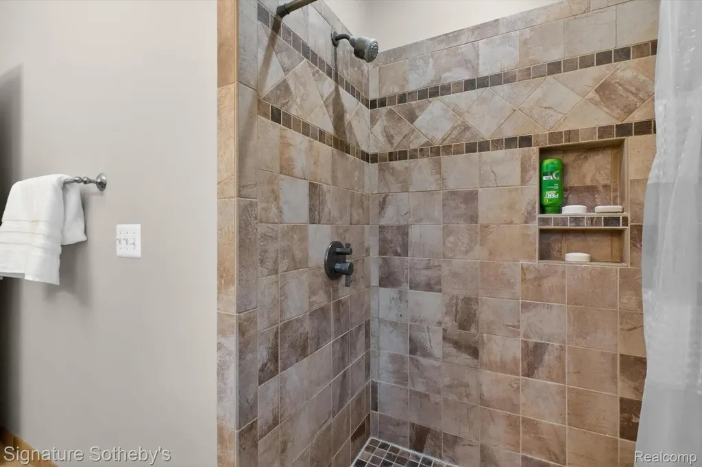 12700 Shaffer Road Springfield Charter Township MI 48350