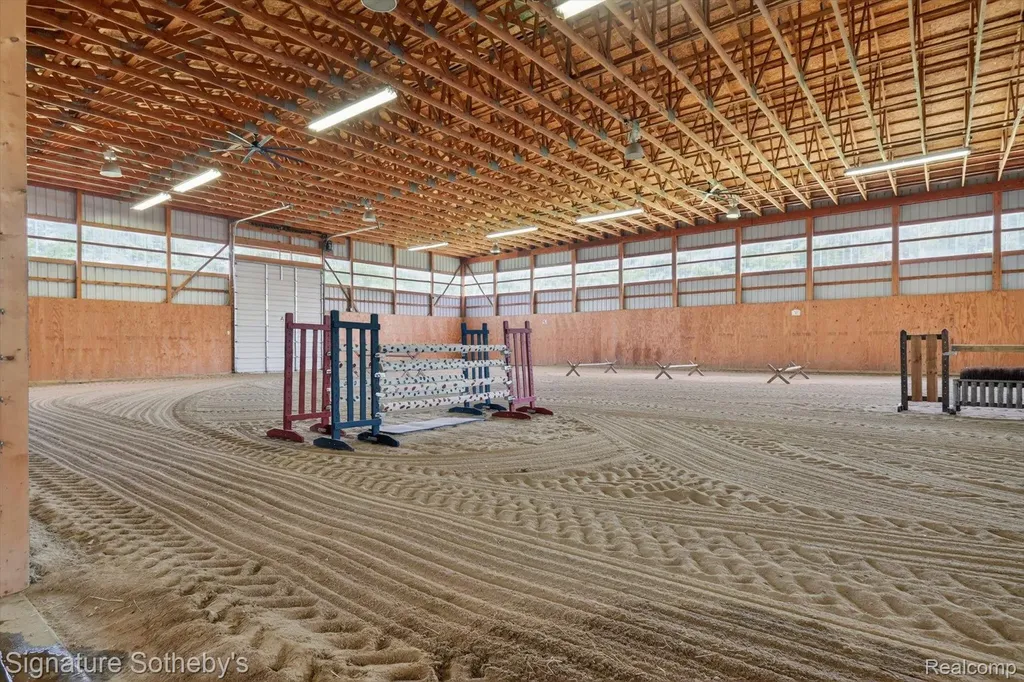 12700 Shaffer Road Springfield Charter Township MI 48350