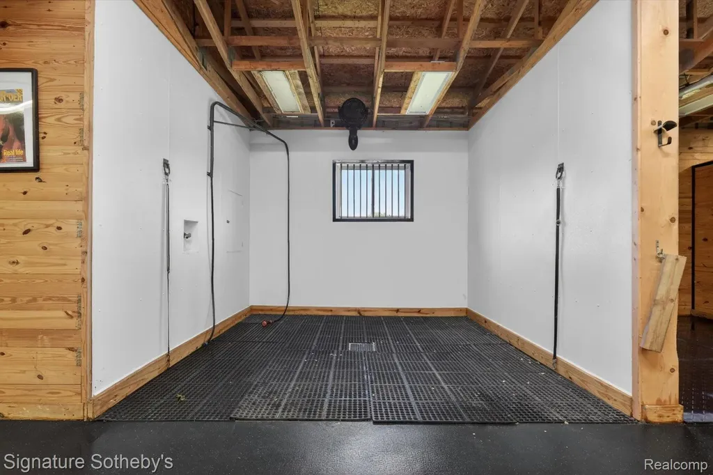 12700 Shaffer Road Springfield Charter Township MI 48350