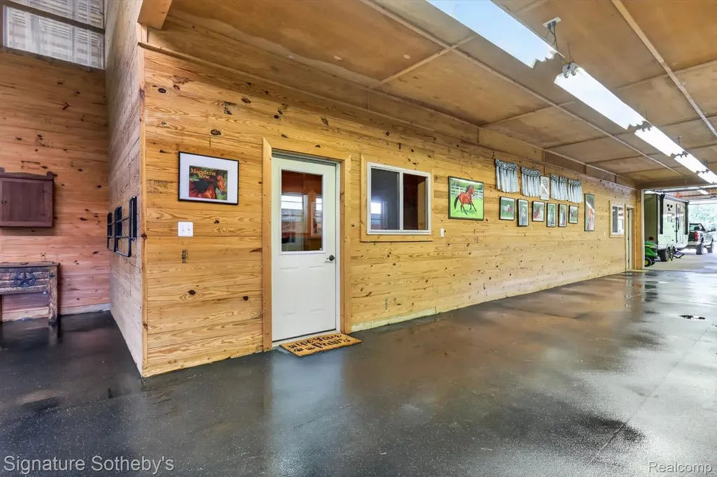 12700 Shaffer Road Springfield Charter Township MI 48350