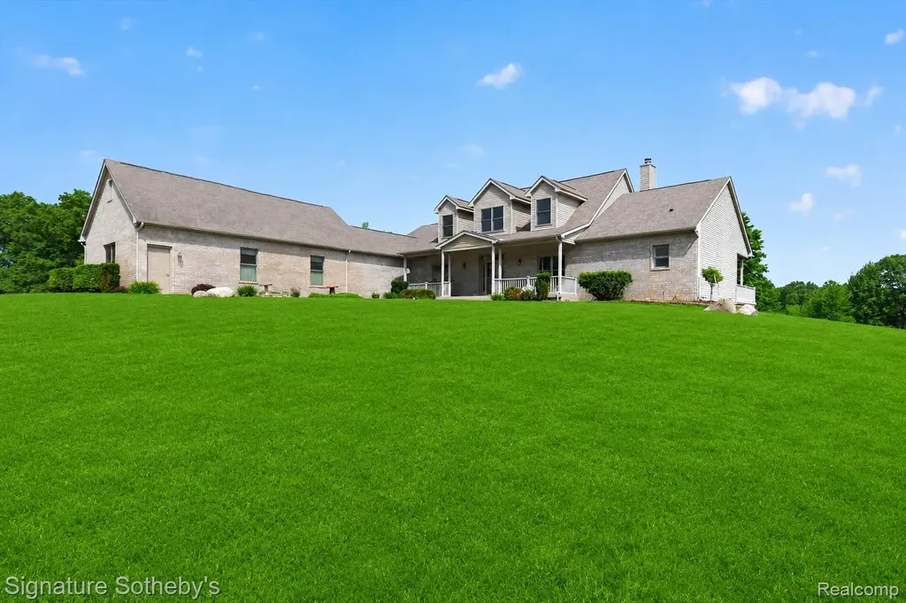 12700 Shaffer Road Springfield Charter Township MI 48350
