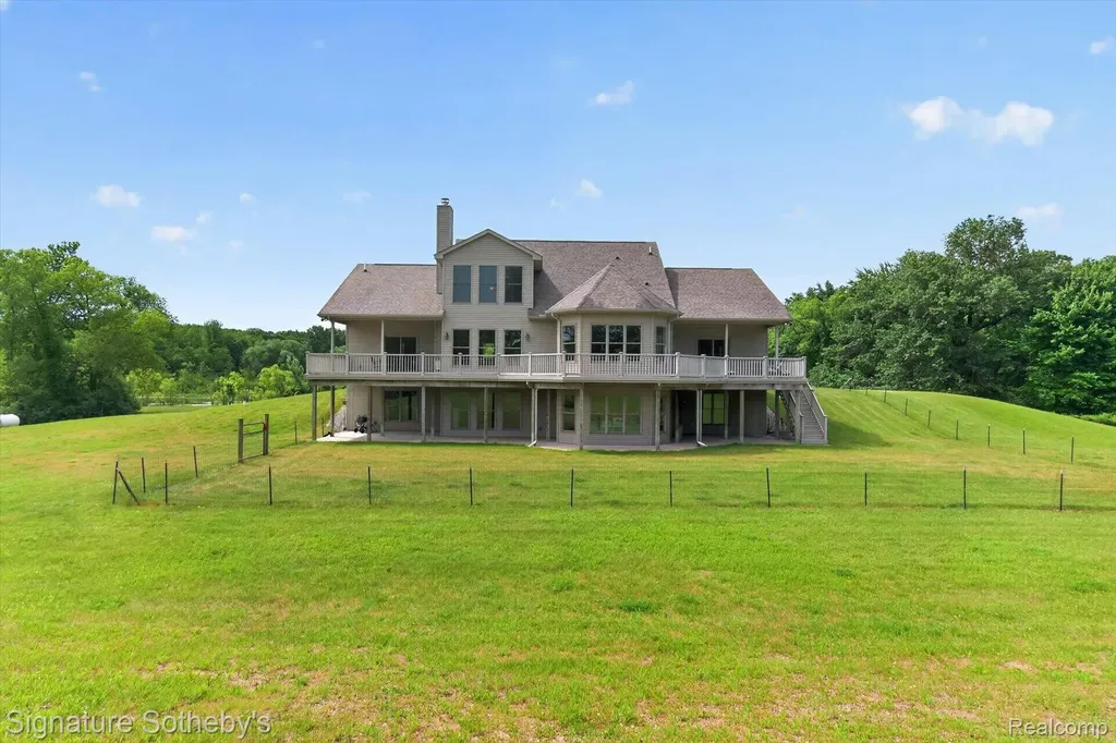 12700 Shaffer Road Springfield Charter Township MI 48350