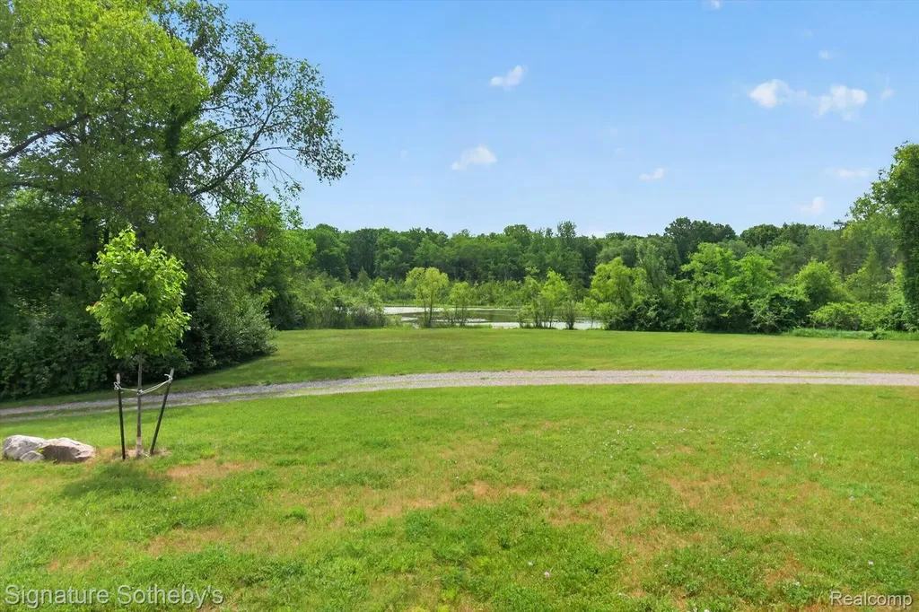 12700 Shaffer Road Springfield Charter Township MI 48350
