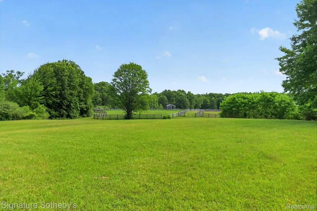 12700 Shaffer Road Springfield Charter Township MI 48350