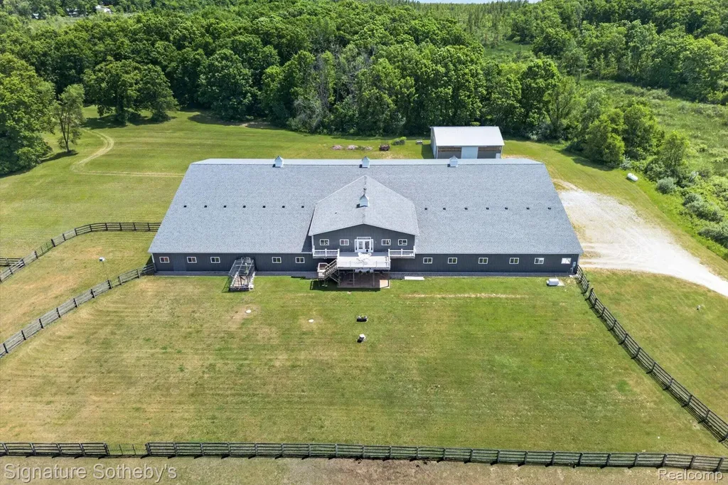 12700 Shaffer Road Springfield Charter Township MI 48350