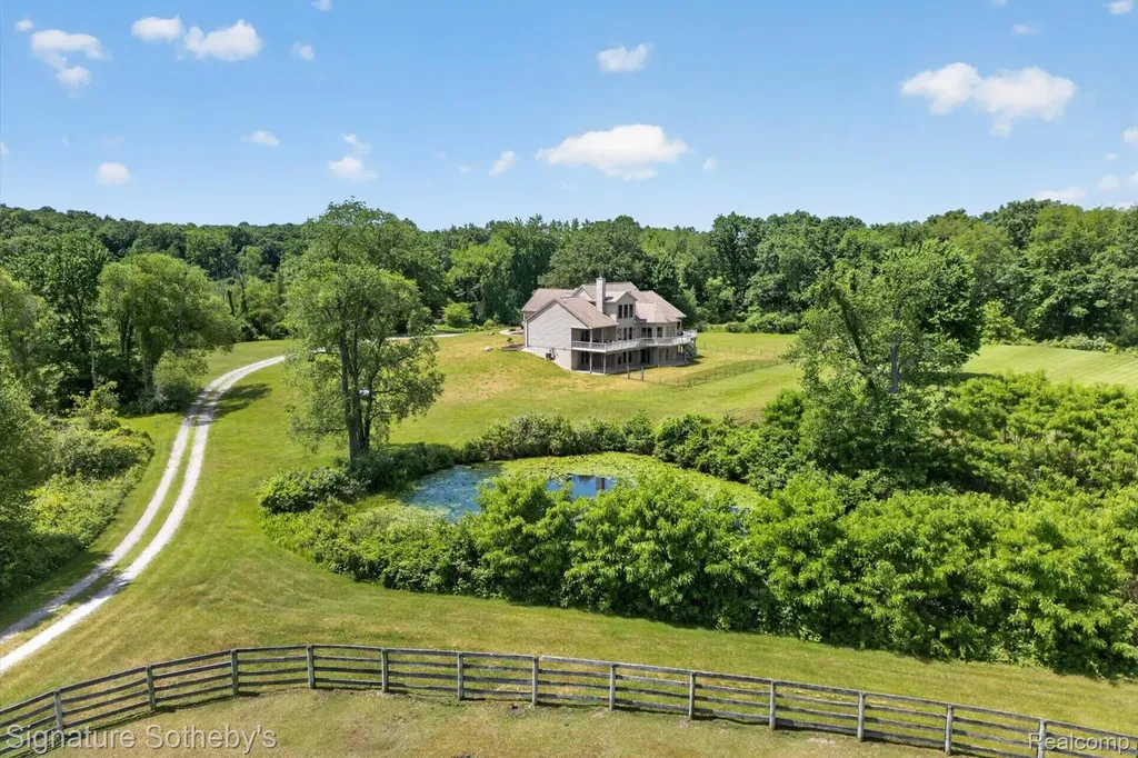 12700 Shaffer Road Springfield Charter Township MI 48350