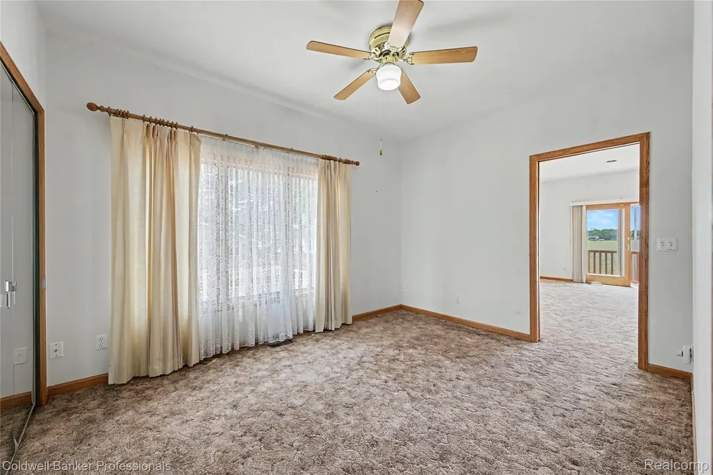 7351 Locklin West Bloomfield Charter Township MI 48324