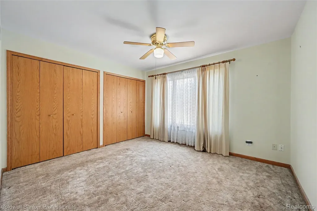 7351 Locklin West Bloomfield Charter Township MI 48324