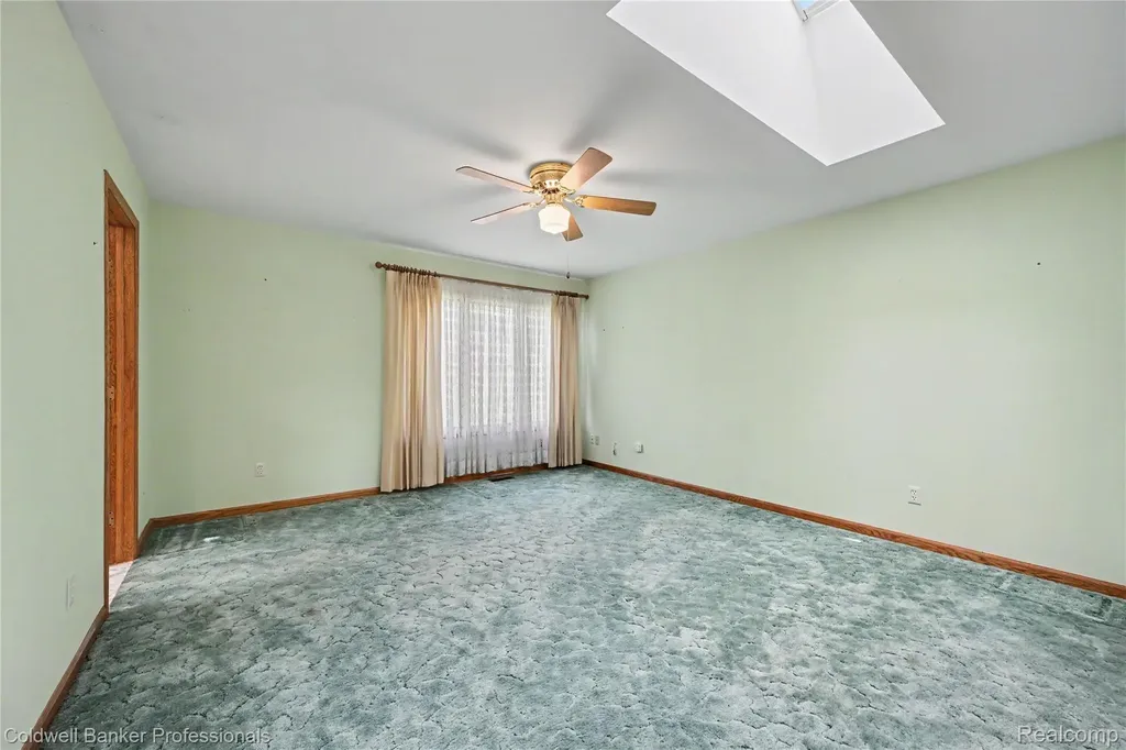 7351 Locklin West Bloomfield Charter Township MI 48324