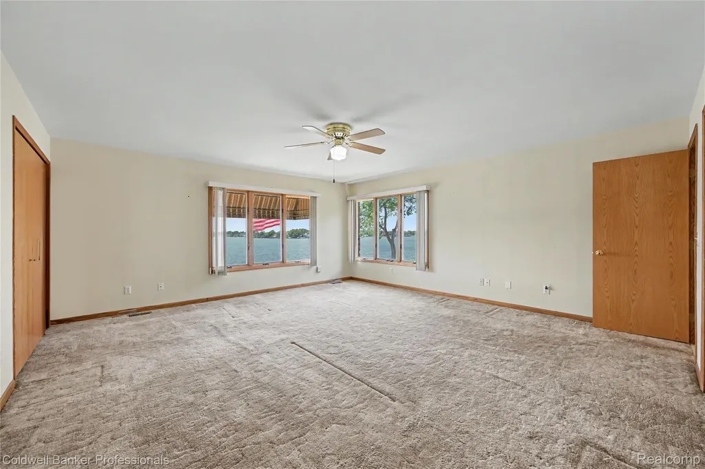 7351 Locklin West Bloomfield Charter Township MI 48324