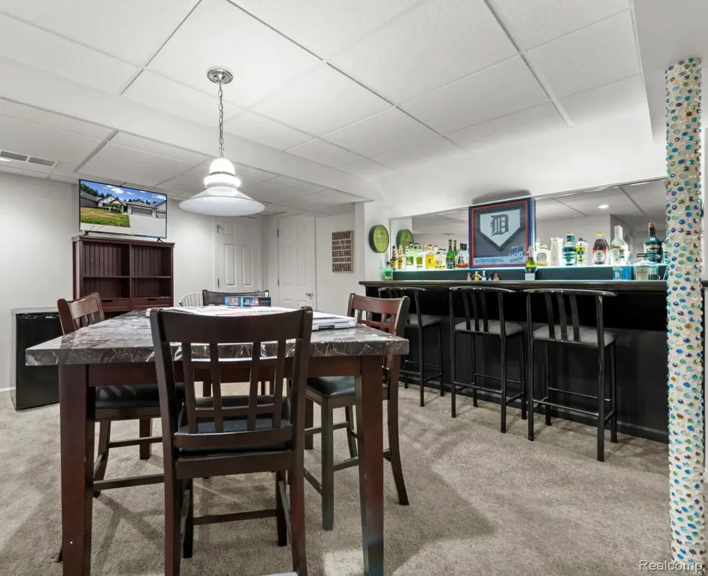 15437 Pebble Pointe Drive Clinton Charter Township MI 48038