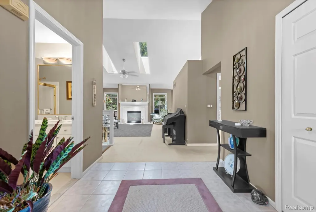 15437 Pebble Pointe Drive Clinton Charter Township MI 48038