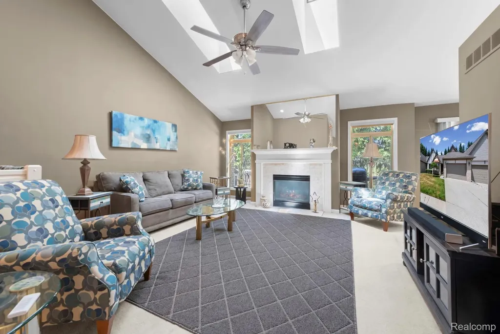 15437 Pebble Pointe Drive Clinton Charter Township MI 48038