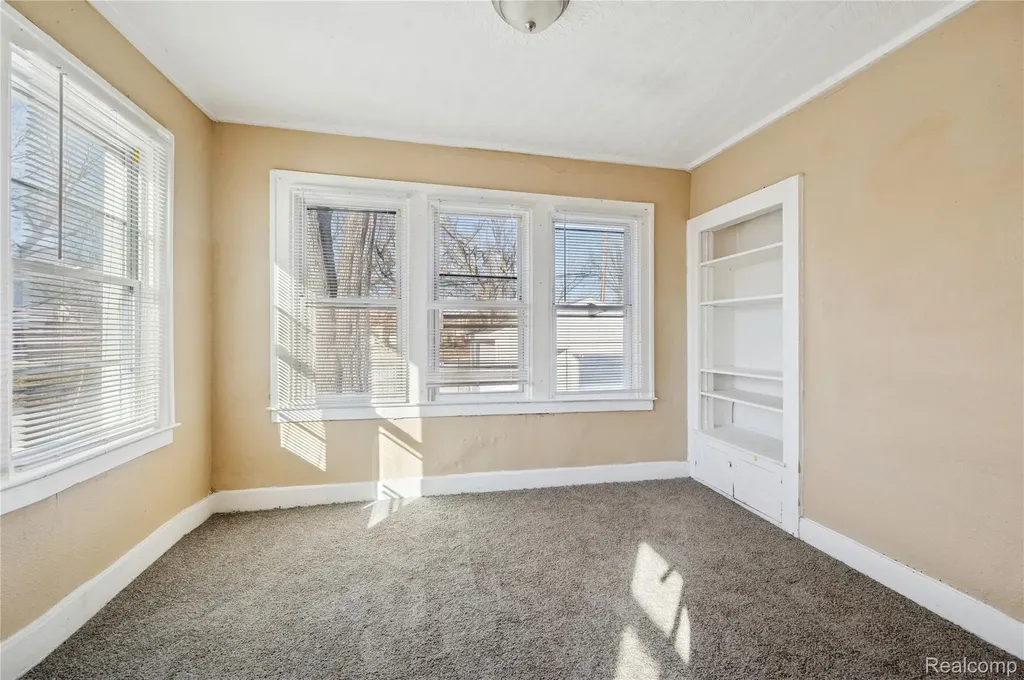 2076 Collingwood Street Detroit City MI 48206