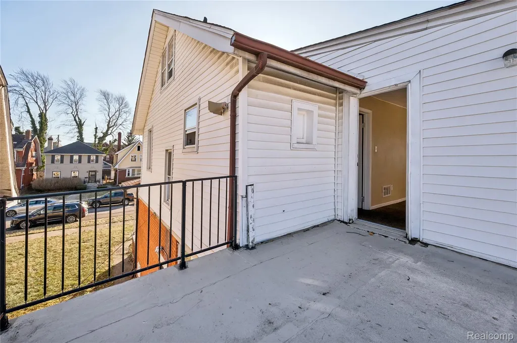 2076 Collingwood Street Detroit City MI 48206