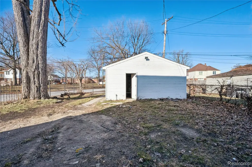 2076 Collingwood Street Detroit City MI 48206