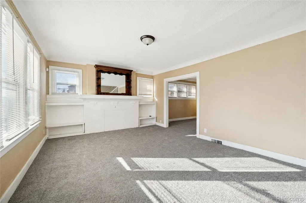 2076 Collingwood Street Detroit City MI 48206