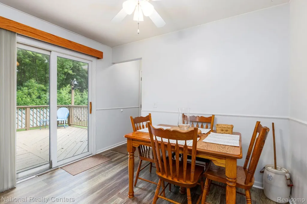 9150 Maplewood Drive White Lake Charter Township MI 48386