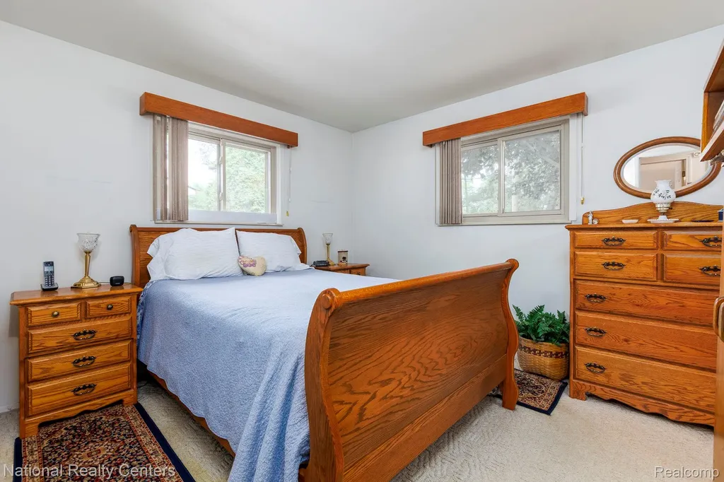 9150 Maplewood Drive White Lake Charter Township MI 48386