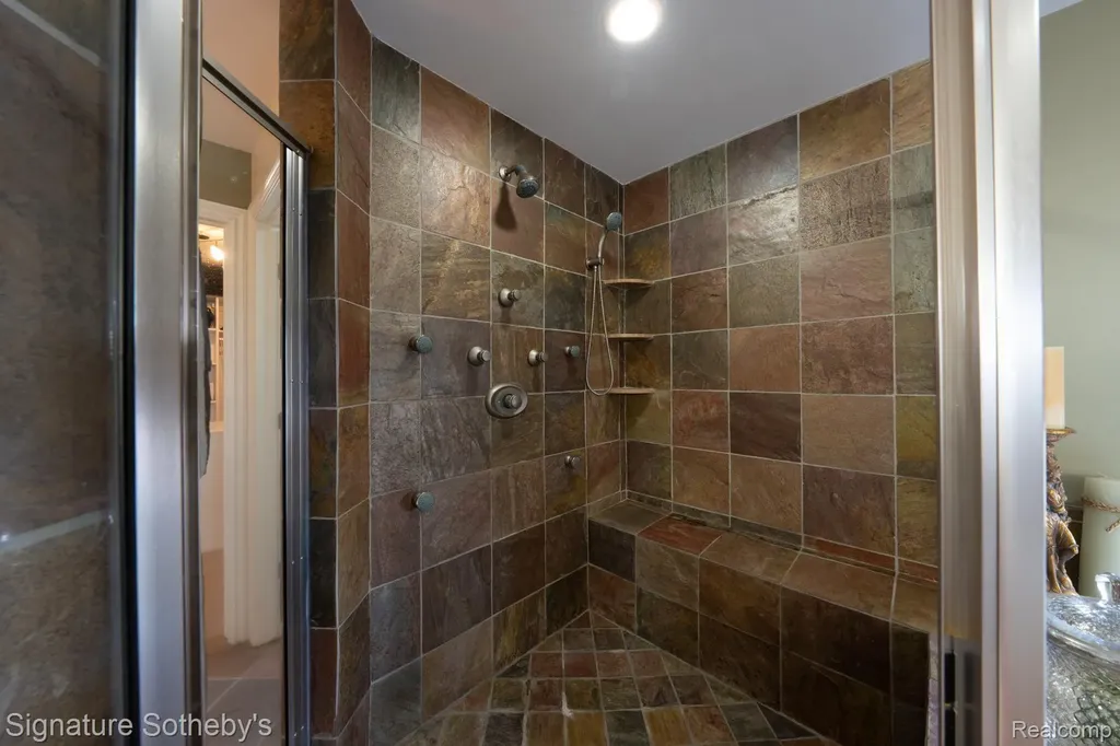 5001 Forest Valley Independence Charter Township MI 48348