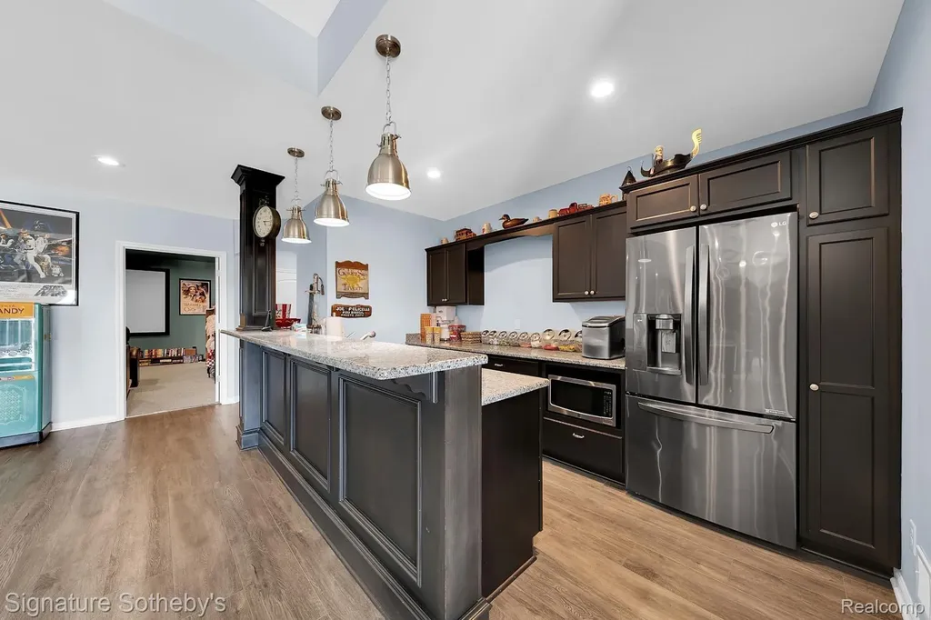 5001 Forest Valley Independence Charter Township MI 48348