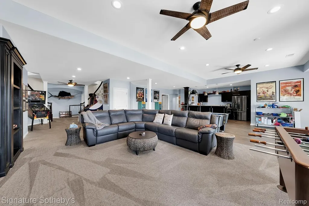 5001 Forest Valley Independence Charter Township MI 48348