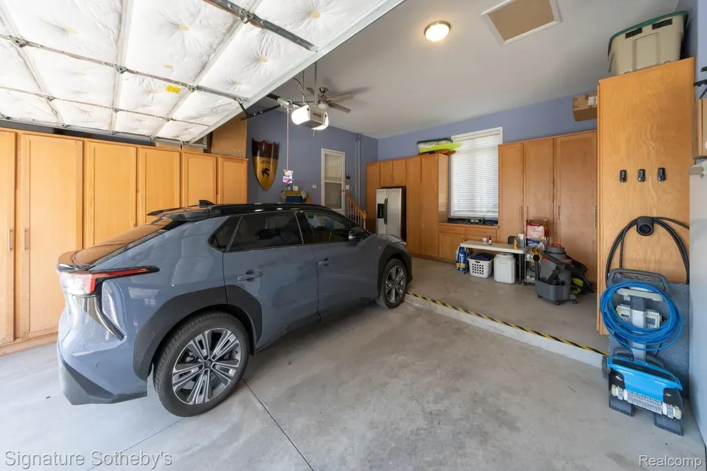 5001 Forest Valley Independence Charter Township MI 48348